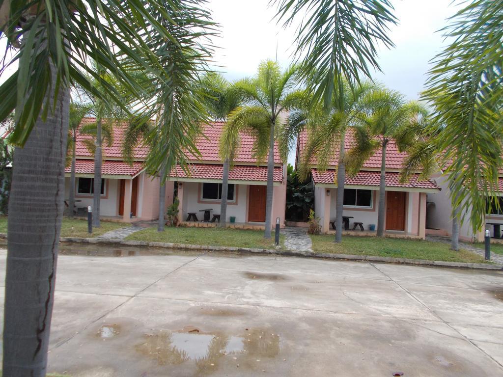 A.P.Garden Kalasin Exterior foto